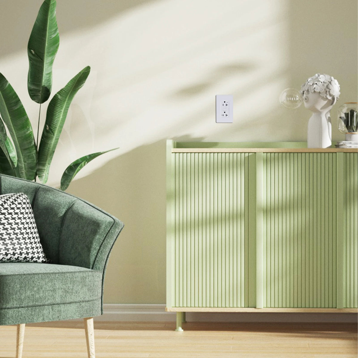 GFCI Outlet Receptacle With LED Indicator for Home Use